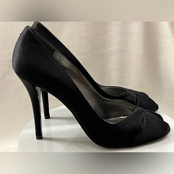 Stuart Weitzman Black Satin Heels Size 9N - Picture 1 of 10